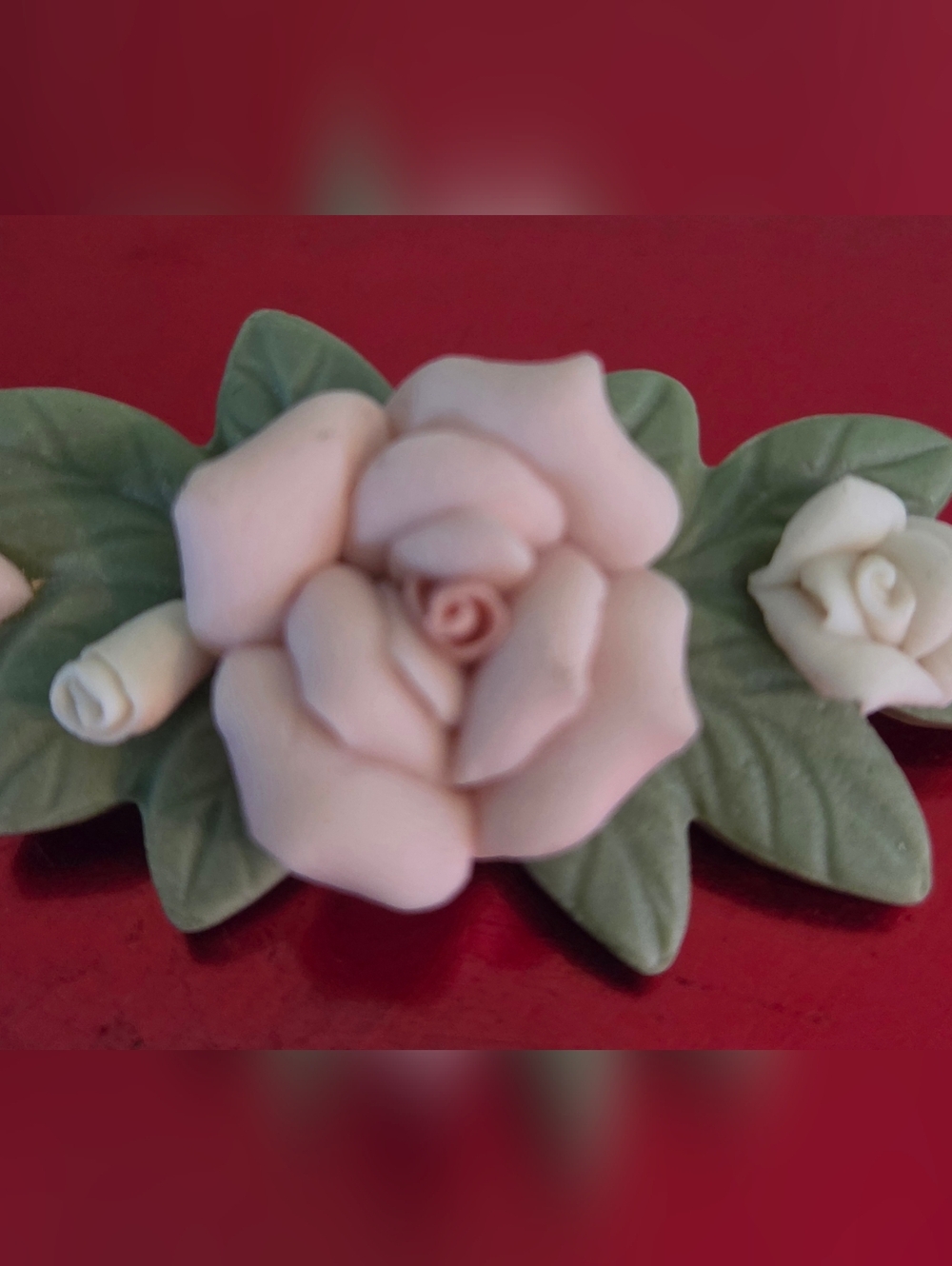 Vintage Avon"Porcelain Petals"Pink Rose Brooch With Genuine Bisque Porcelain. - Picture 3 of 3